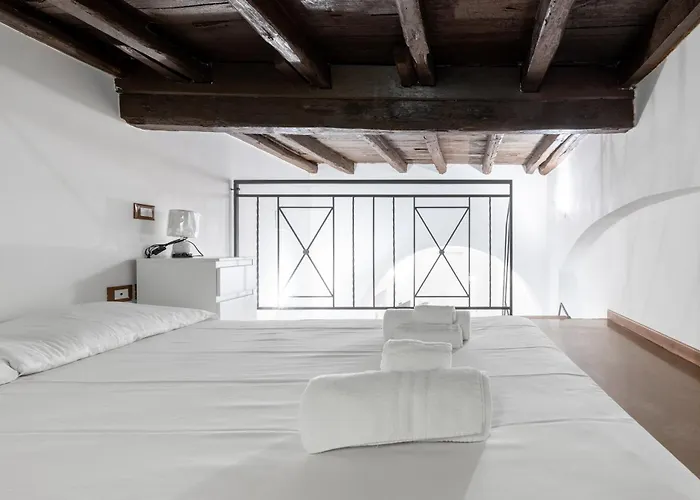 Lovely Studio - Capocci